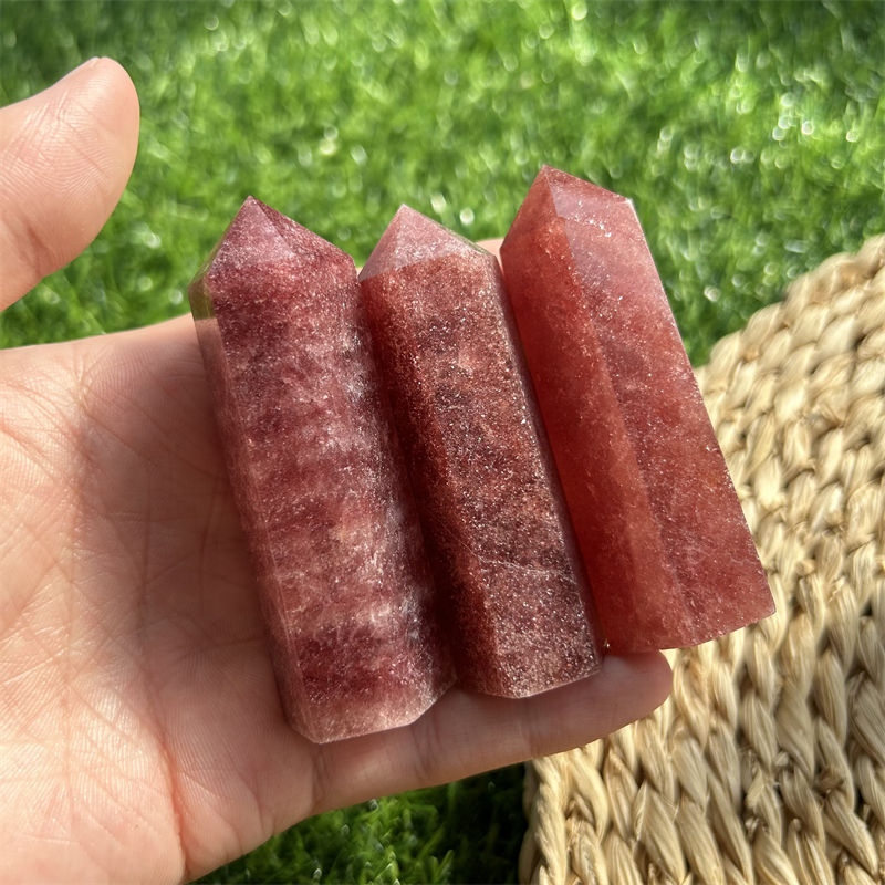 Strawberry Quartz Points