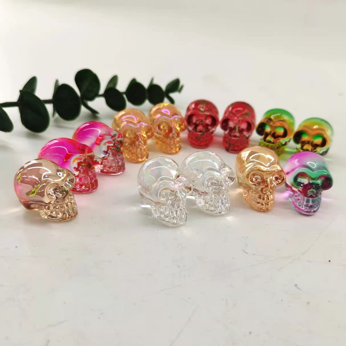 Aura Glass Mini Skulls 1 inch