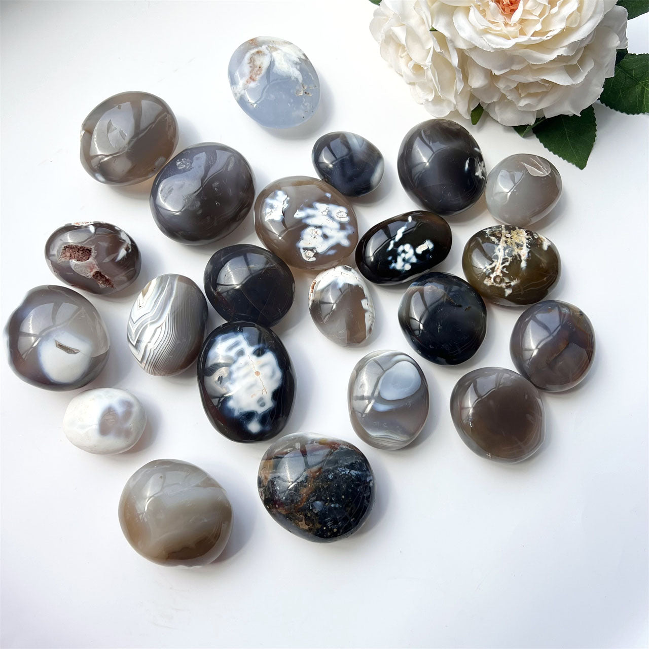 Orca Agate Palm Stones